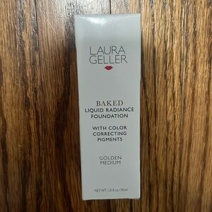 Laura Geller Baked Liquid Radiance Foundation